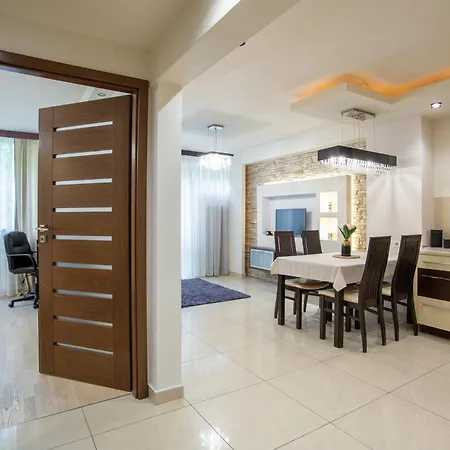 Central Warsaw Apartment - Great Location- Big And Charming Apartment - Grzybowska 5 Eksteriør bilde