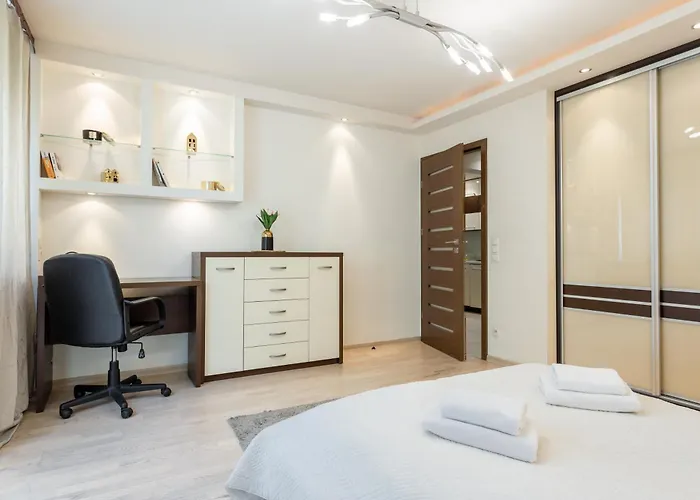 Central Warsaw Apartment - Great Location- Big And Charming Apartment - Grzybowska 5